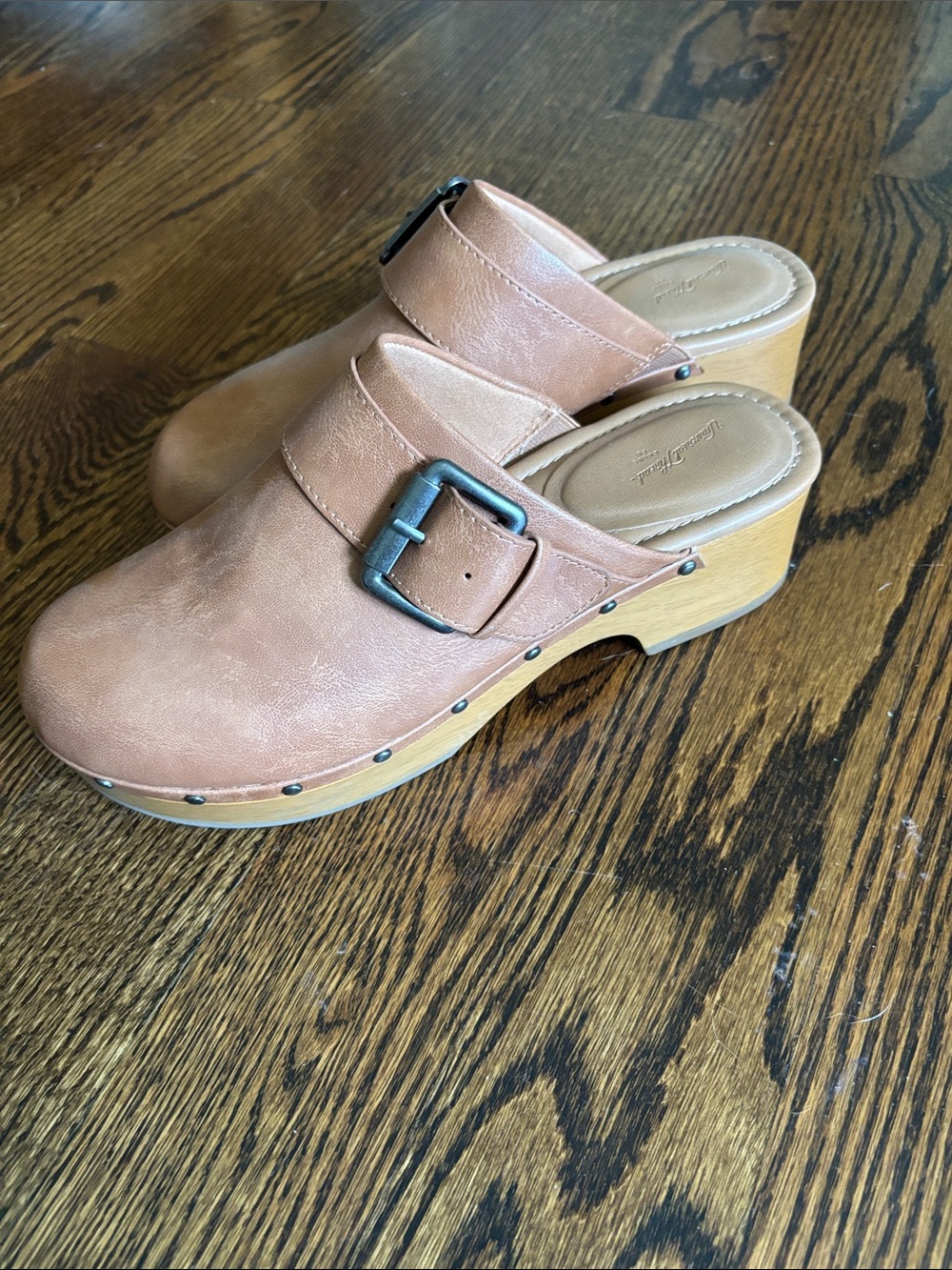 Universal Thread Tan Clog Mules with Buckle Detail